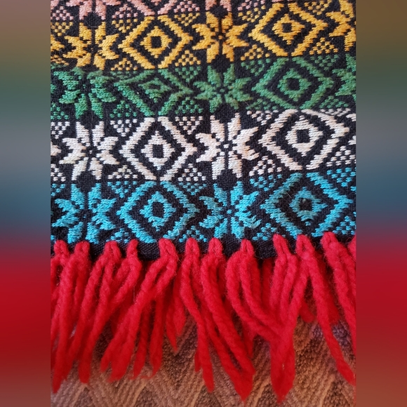 Vintage embroidered skirt - Picture 2 of 7